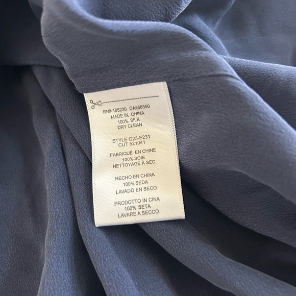 NWT Equipment Navy Casual Button Down Shirt - Picture 6 of 7